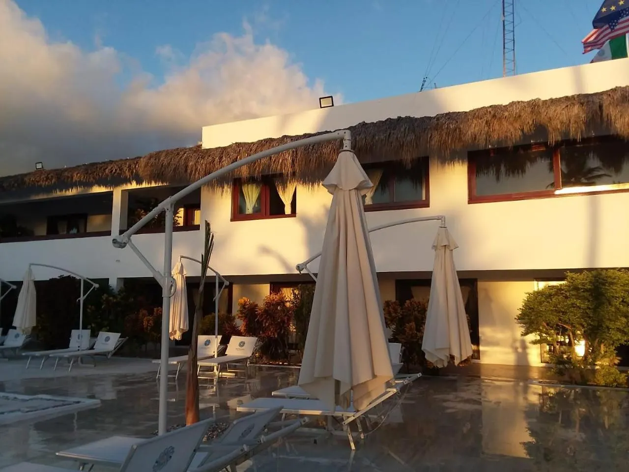 Oasi Encantada - Beach Resort Barahona Hotel